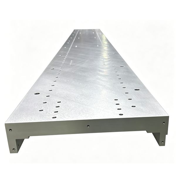 the flatness tolerance witnin &plusmn;0.02mm Industrial aluminum profiles with High-Precision CNC Machining